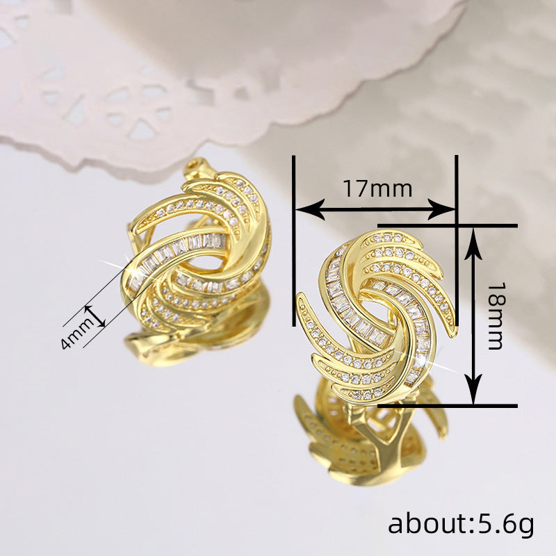 Earrings with zirconia
