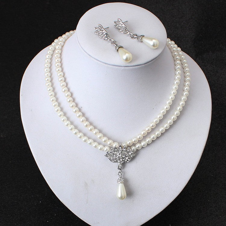 Crystal pearl necklace and earrings set