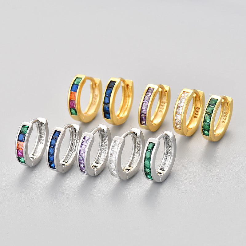 Simple circular zirconia earrings