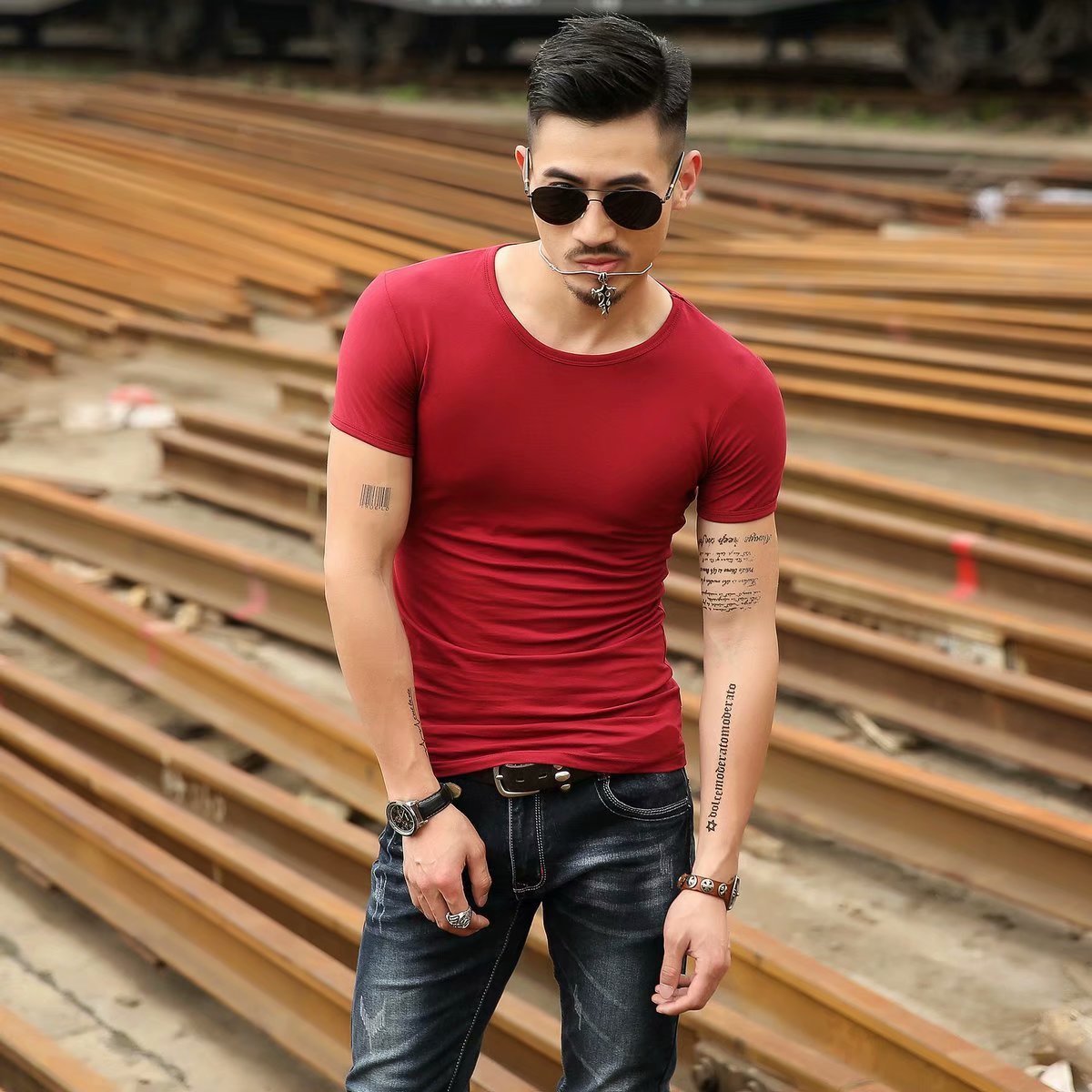 Men's fitted T-shirt