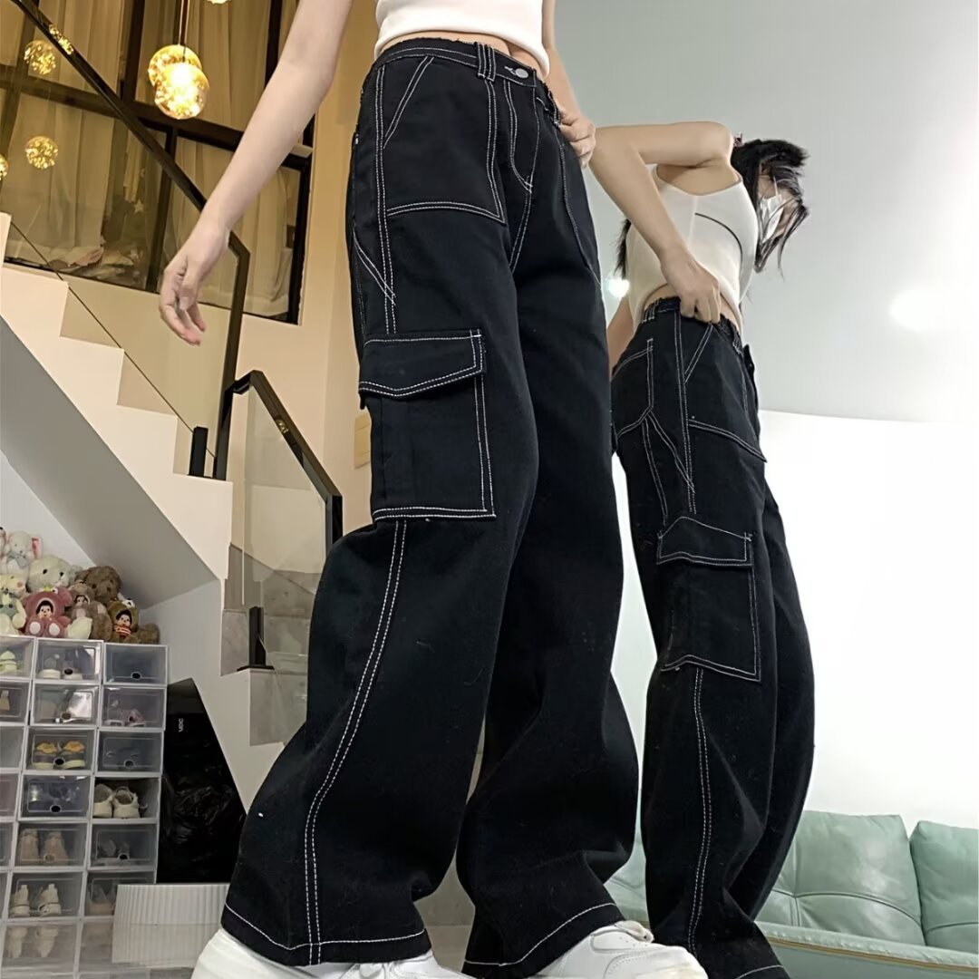 Women's straight-leg jeans