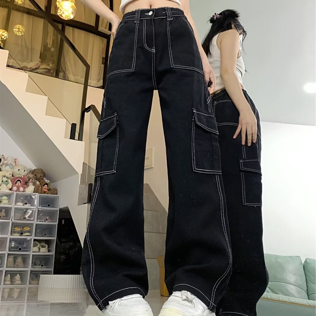 Women's straight-leg jeans