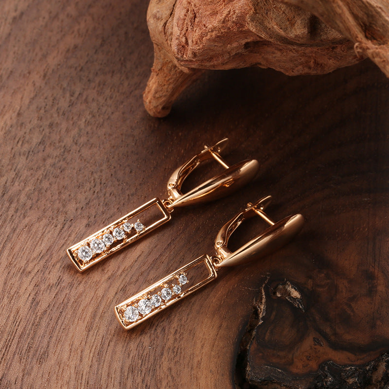 Rose gold earrings with copper-plated zircons