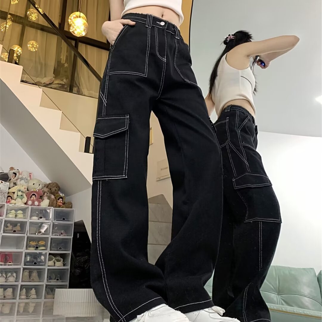 Women's straight-leg jeans