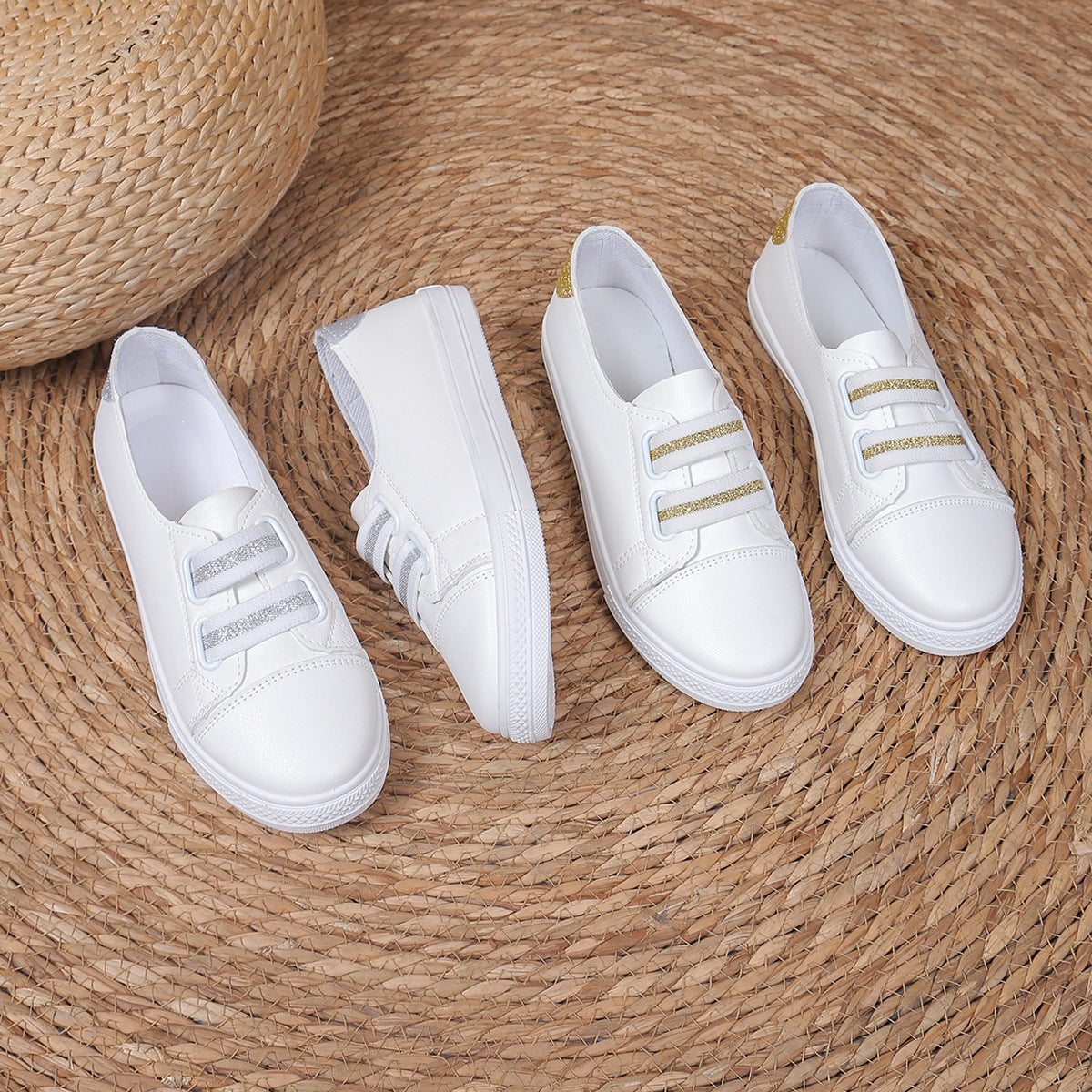 Versatile low-cut white sneakers