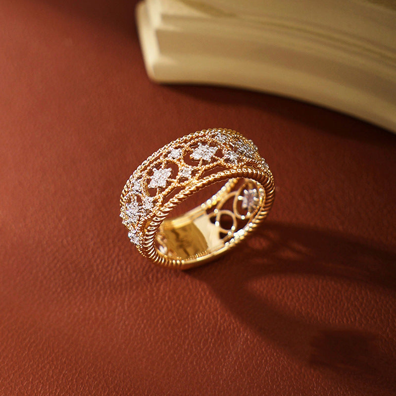 Vintage cut style carved gold ring