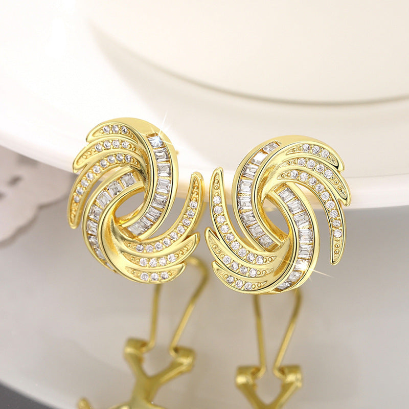 Earrings with zirconia