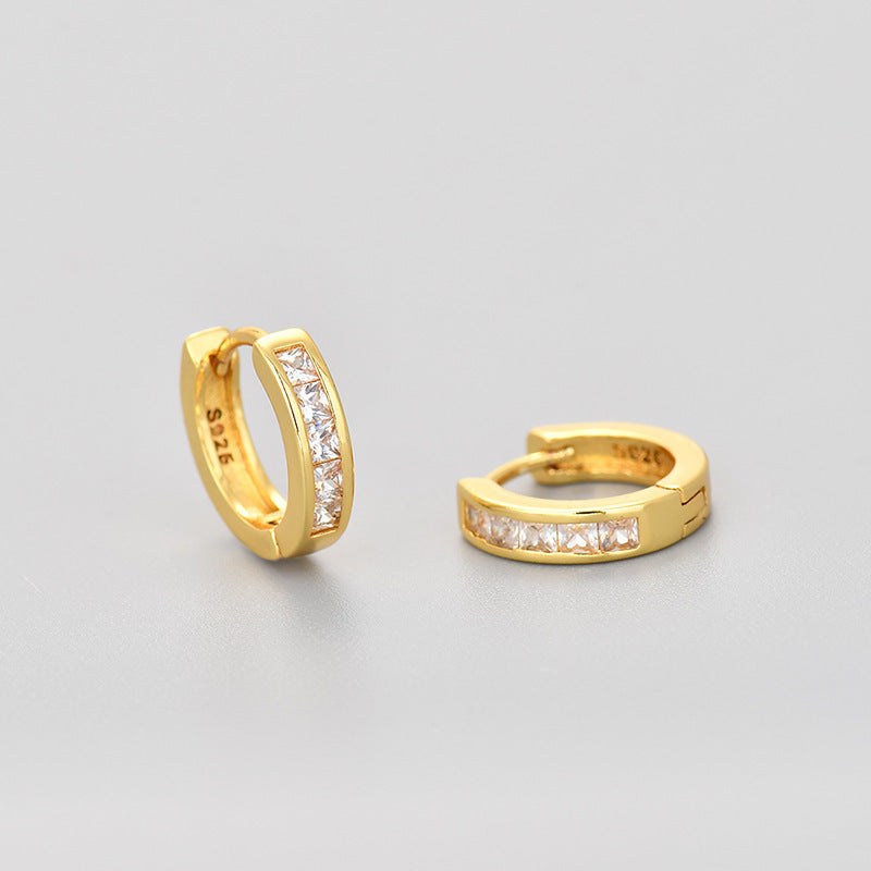 Simple circular zirconia earrings