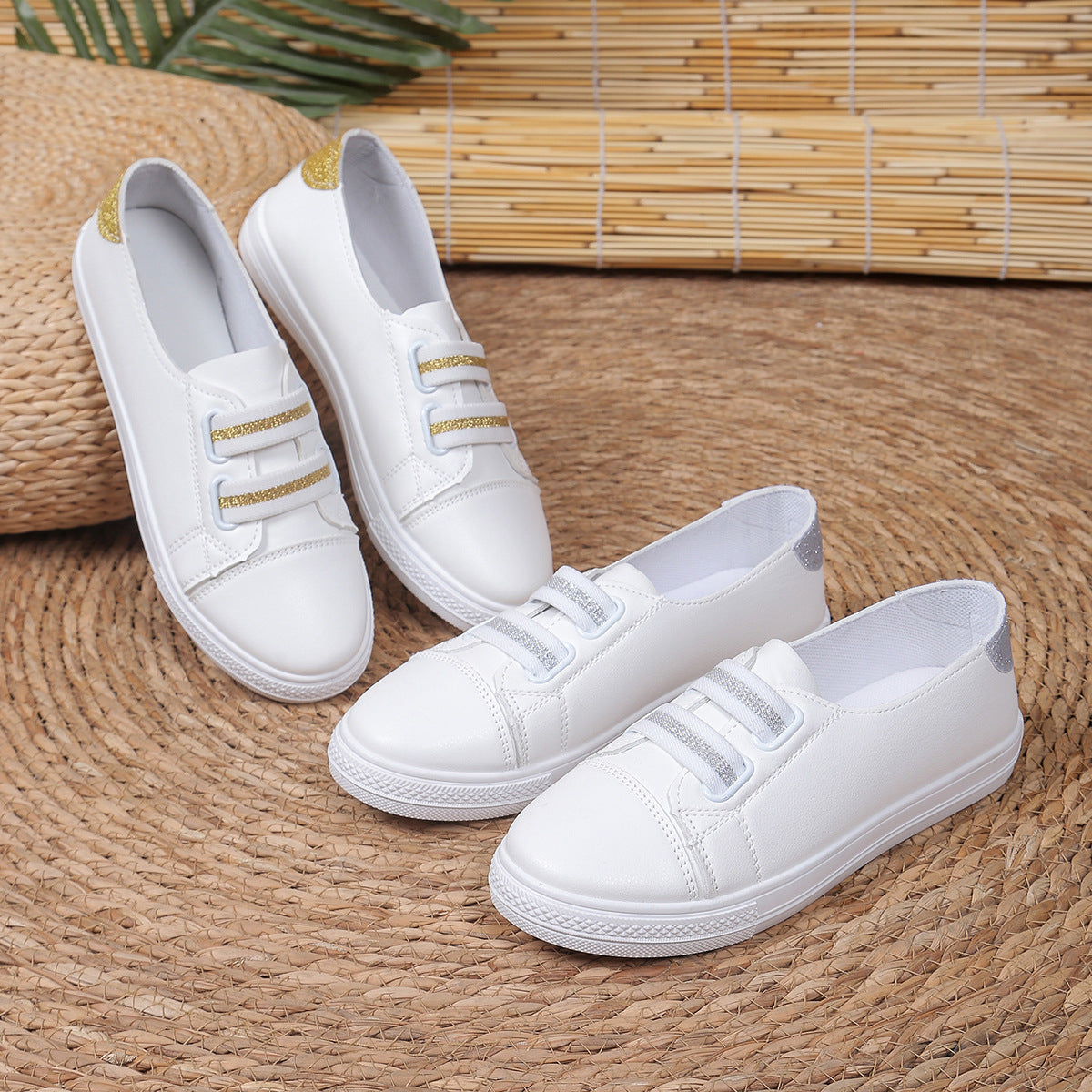 Versatile low-cut white sneakers