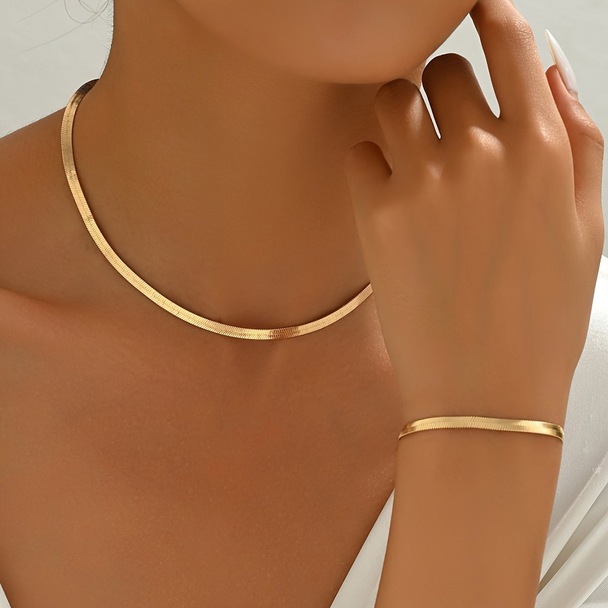 18-karat gold-plated necklace and bracelet set