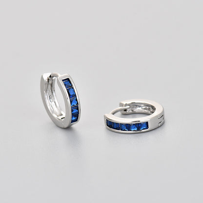 Simple circular zirconia earrings