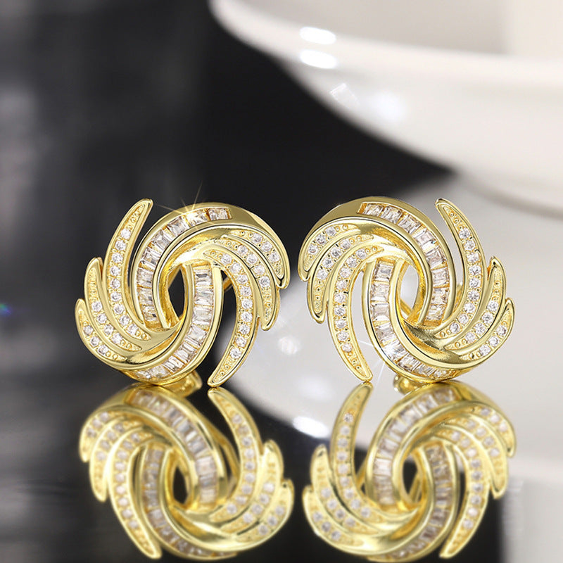 Earrings with zirconia